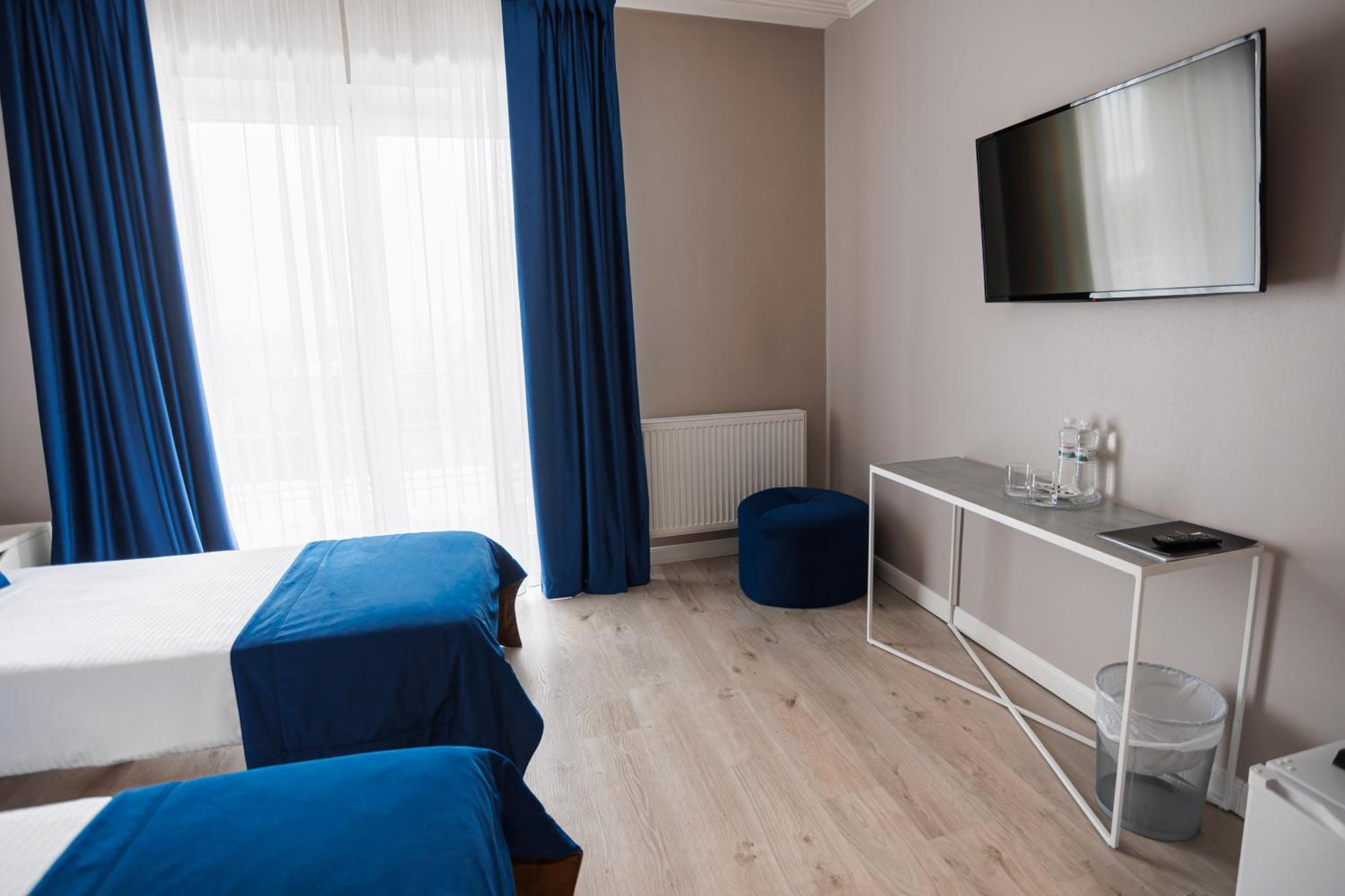 Rivoli 3* Черновцы